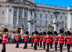 Is a Tour of Buckingham Palace Worth It? Is a tour of the Buckingham Palace worth it FI